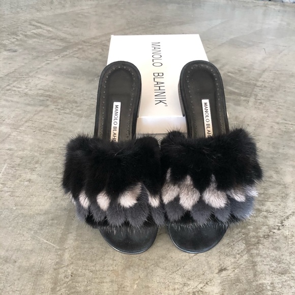 manolo blahnik fur slides